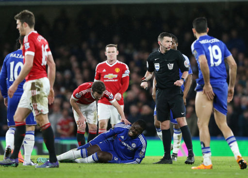 Kurt Zouma in agony against Manchester United on Sunday