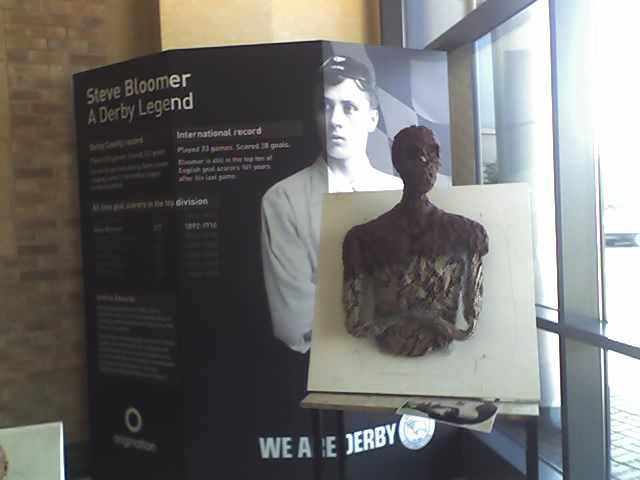 The Steve Bloomer bust