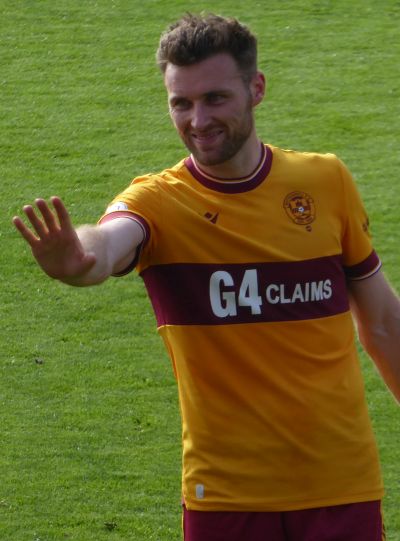 Motherwell cast five o-clock shadow over Ross County