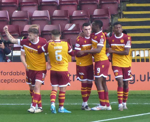 Miller and Oxborough heroes as Motherwell beat St Mirren 2-1