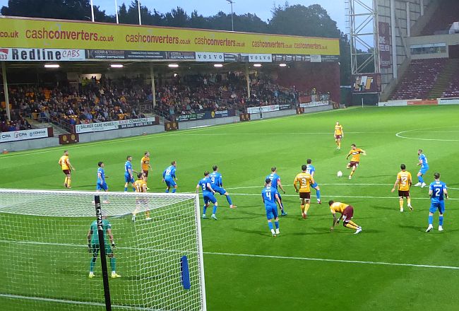Motherwell beat Peterhead with a late Fadinger goal