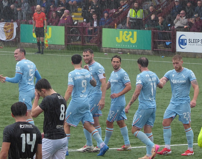 Motherwell take the points at Ochilview